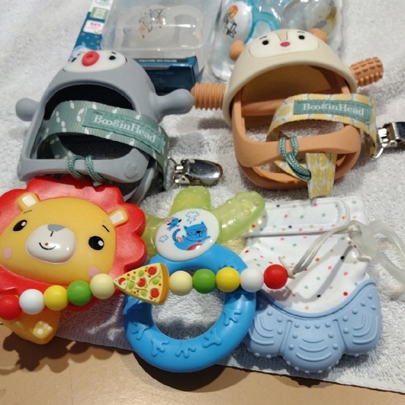 Animal Pacifier Clips and Teethers Set - Multicolor - Picture 4 of 4